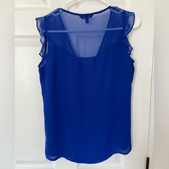 Express Ruffle Top - Picture 3 of 3